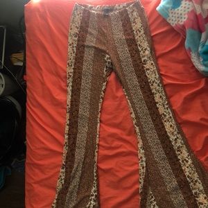 Print flare pants